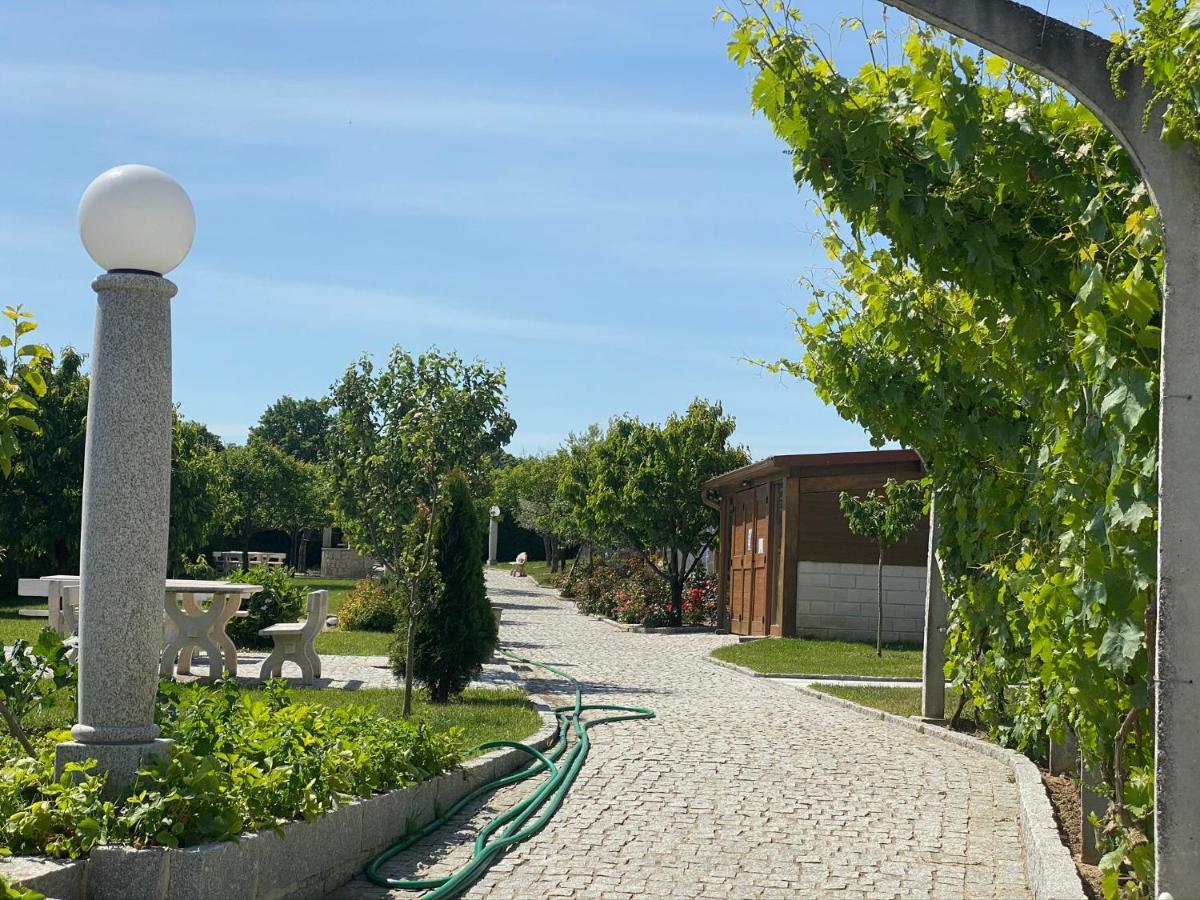 Gites Des Sablons Châtillon-sur-Marne エクステリア 写真